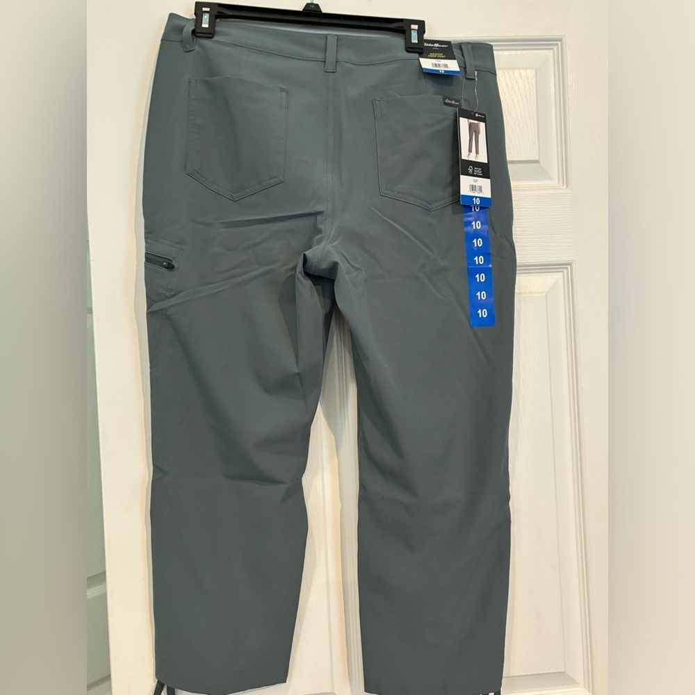Eddie Bauer ripstop Capri New With Tags size 10 steel grey